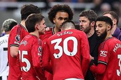 Michael Carrick và sai lầm giáo án: Khi sự thoải mái bào mòn thể lực Man Utd