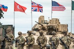 Iran đối diện đòn tấn công tập thể từ NATO?