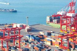 Cán cân thương mại đảo chiều, 2 tháng đầu năm nhập siêu 2,98 tỷ USD