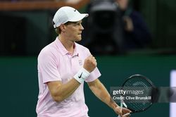 Indian Wells: Jannik Sinner thắng áp đảo Svrcina 6-1, 6-1 sau 65 phút