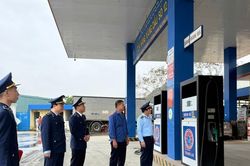 Lạng Sơn: Kiểm tra, yêu cầu doanh nghiệp ký cam kết kinh doanh xăng dầu đúng quy định