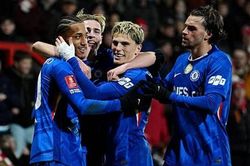 Chelsea ngược dòng nghẹt thở 4-2 trước Wrexham tại vòng 5 FA Cup