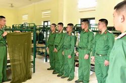Đồng hành cùng chiến sĩ mới