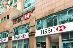 HSBC: Trí tuệ nhân tạo (AI) bùng nổ và nguy cơ gia tăng bất bình đẳng giới nơi công sở