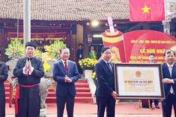 Bắc Ninh: Quần thể di tích đình, chùa, từ chỉ Thổ Hà đón nhận Bằng xếp hạng Di tích quốc gia đặc biệt
