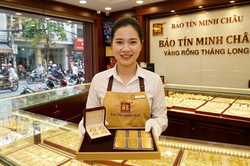 Giá vàng hôm nay (chiều 10-3): Giá vàng trong nước vượt 186 triệu đồng/lượng bán ra