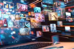 Tạp chí tìm đường sống mới bằng video