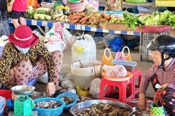 Nhiều hộ kinh doanh gặp khó với quy định xuất hóa đơn điện tử