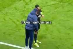 Hé lộ người 'ra lệnh' HLV Tottenham thay gấp thủ môn