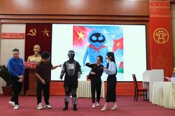 'Làn gió mới' trong công tác tuyên truyền bầu cử tại Hà Nội