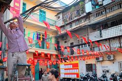 Không khí náo nức của ngày hội toàn dân lan tỏa khắp các ngõ, phố Hà Nội