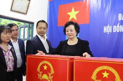 Thi đua thực hiện '3 nhất' trong bầu cử: Nhanh nhất, chất lượng tốt nhất, tỉ lệ cử tri tham gia cao nhất