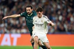 Ngoại hạng Anh đối mặt nguy cơ mất suất Champions League thứ năm sau loạt thảm bại