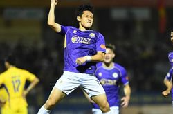 Bùng nổ trong hiệp hai, Hà Nội FC đại thắng SLNA trên sân nhà