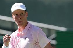 Sinner chặn đứng hiện tượng Learner Tien, vào bán kết Indian Wells 2026