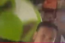 Xác minh clip nam shipper bị nhân viên quán ốc dùng ghế đánh