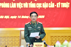 Đại tướng Phan Văn Giang làm việc với Tổng cục Hậu cần-Kỹ thuật