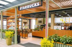 Starbucks Vietnam khai trương cửa hàng Starbucks Fansipan