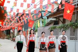 Nhiều địa bàn ở vùng cao Nghệ An hoàn thành bầu cử sớm với tỷ lệ cử tri tham gia bỏ phiếu cao