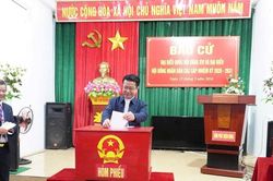 Ninh Bình: Cử tri các xã vùng Phát Diệm phấn khởi tham gia ngày hội bầu cử
