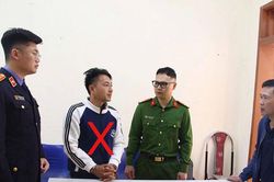 Bắt đối tượng vận chuyển trái phép 3 bánh heroin