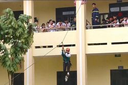 Nâng cao kỹ năng sinh tồn cho học sinh qua phòng cháy chữa cháy