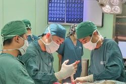 Bệnh viện tuyến dưới phối hợp với tuyến trên cứu chữa nhiều ca bệnh nặng, phức tạp