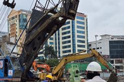 Hà Nội gỡ khó cho các dự án xây dựng trước đà tăng giá xăng dầu