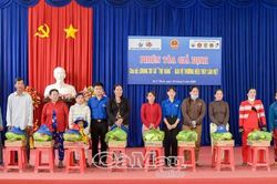 Hành trình sẻ chia của tuổi trẻ UBND tỉnh tại xã U Minh