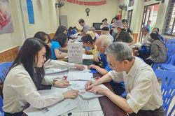 Vì sao đề xuất tăng lương hưu 4,5% và 200.000 đồng thay vì 'cào bằng'?