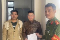 Anh A Rất Chớt làm việc tốt