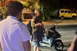 Du khách nước ngoài đâm công an rồi bỏ chạy hơn 70km