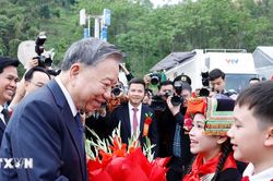 Tổng Bí thư và Thủ tướng dự lễ khởi công các trường nội trú liên cấp biên giới