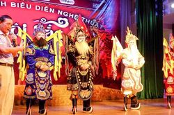 Sinh viên sáng tạo cách lan tỏa hát bội