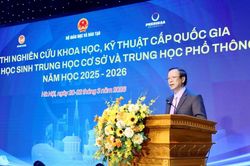 Khai mạc Cuộc thi khoa học kỹ thuật quốc gia 2025-2026 với 242 dự án tham gia