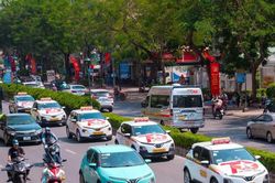 Thủ tướng: Thúc đẩy xe điện và nhiên liệu sinh học để giảm phụ thuộc xăng dầu nhập khẩu
