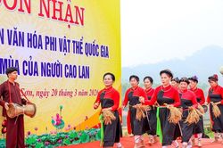 Đặc sắc lễ hội Cầu mùa của người Cao Lan ở Tuyên Quang