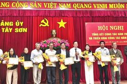 Nâng cao sức chiến đấu của tổ chức đảng và đảng viên