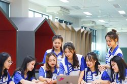 IELTS 5.5 bị hạ còn 8 điểm, Đại học Quốc gia Hà Nội nâng ngưỡng điểm 10 lên 7.5