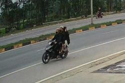 Bắt 3 đối tượng đập gãy biển số rồi dàn cảnh 'trả lại biển' để cướp xe