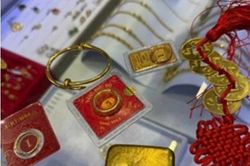 Nữ sinh viên lén mang bán 114 'chỉ' vàng của bố mẹ