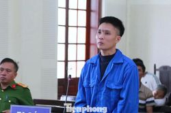 Thấy vợ vào phòng trọ cùng trai lạ, chồng cầm kéo đâm chết 'tình địch'
