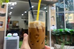 Điều gì sẽ xảy ra với cơ thể nếu một ngày uống 10 ly cà phê?