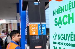 Vì sao xăng E10 được xem là 'bước đi tiết kiệm năng lượng' cho Việt Nam?