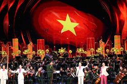 'Thanh âm dưới ánh mặt trời': Dấu ấn ra mắt Dàn nhạc Giao hưởng Quân đội