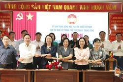 6 thành phố lớn ký giao ước thi đua, đẩy mạnh chuyển đổi số trong công tác Mặt trận