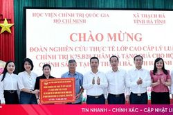 Lớp Cao cấp lý luận chính trị K75.B20 hỗ trợ xây nhà ở cho thương binh