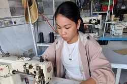 CỎ BÀNG BA CHÚC: Từ sợi quê thành hàng hóa
