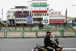 Người Iran hoang mang về 'đàm phán bí ẩn' với Mỹ