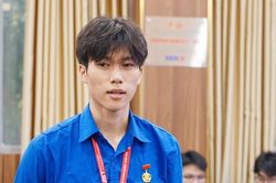 Sinh viên Bách khoa lao vào biển lửa cứu 5 người, nhận Huy hiệu 'Tuổi trẻ dũng cảm'